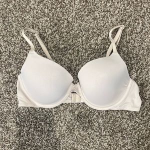PINK Lightly Lined T-Shirt Bra